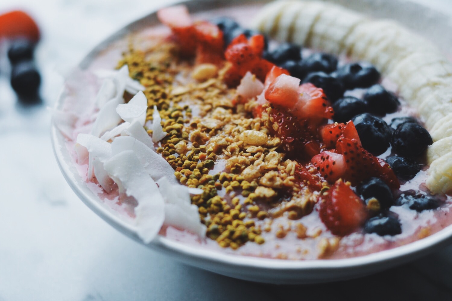 vegan_smoothie_bowl_protein_recipe