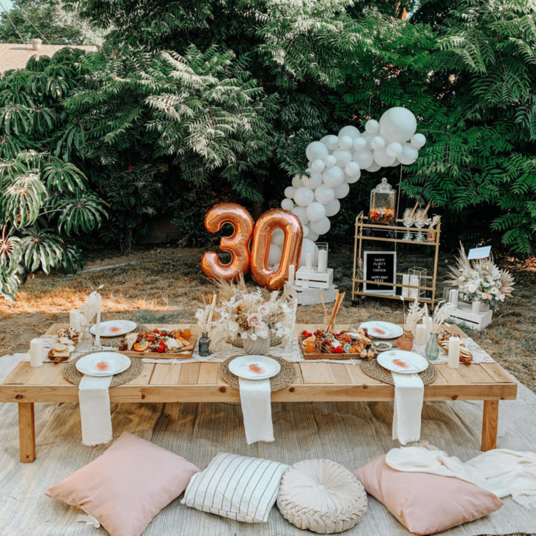 floor seating picnic table